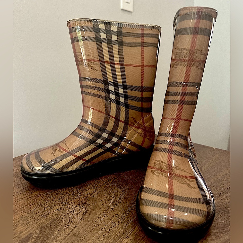Brand new Burberry rain boots